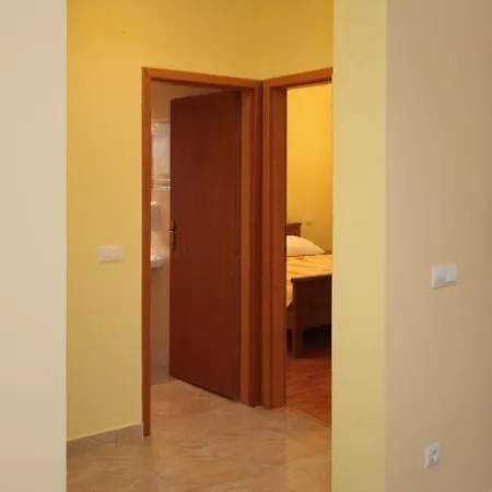 Apartment By The Sea - 3265